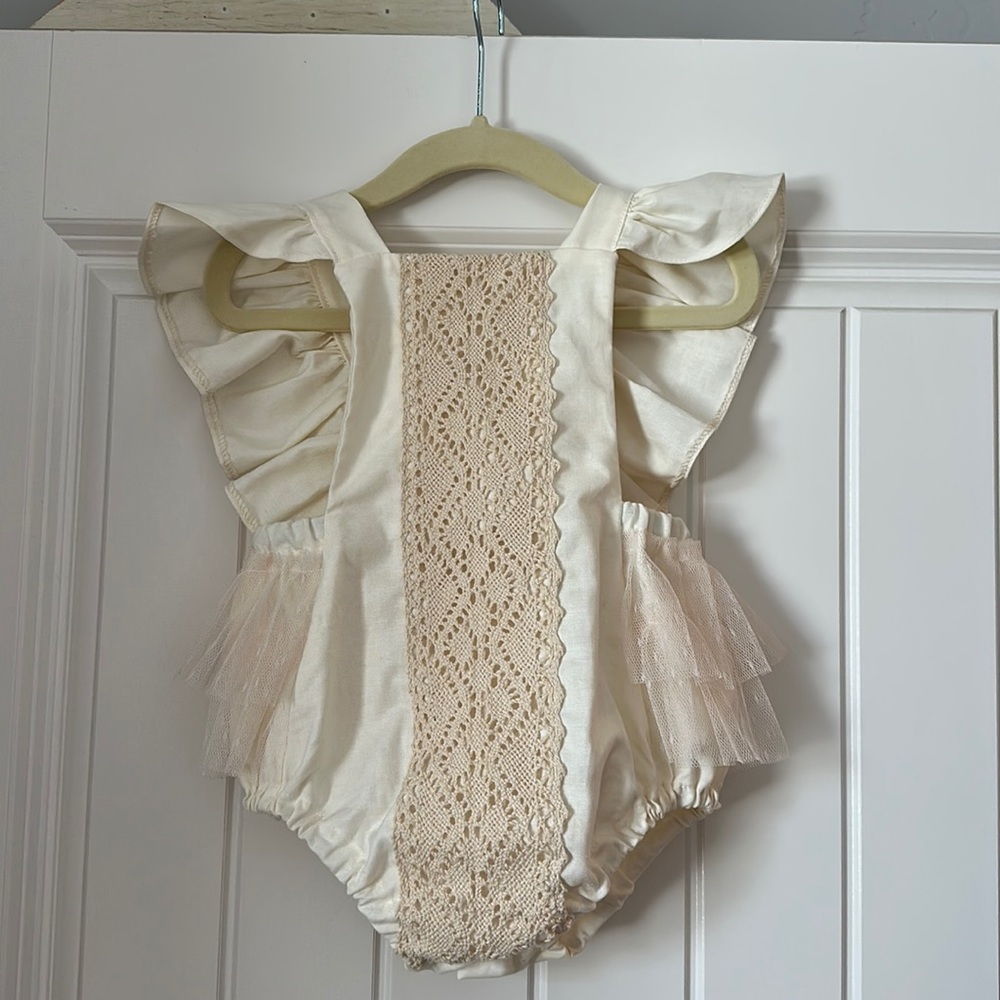 The most adorable handmade baby one-piece - Perfect for 1 year photos.